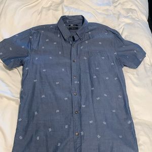 Men’s 100% cotton Chambray short sleeve collared shirt